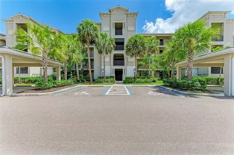 18008 Gawthrop Dr #302, Bradenton, FL 34211