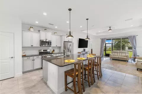 Kitchen - 13840 Old Creek Ct, Parrish, FL 34219 photo 4 of 6
