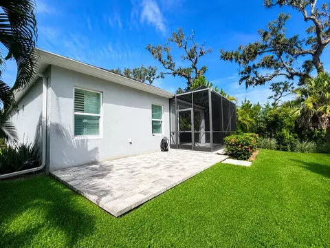 10806 Pine Bluff Gln, Parrish, FL 34219 photo 4