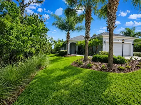 10806 Pine Bluff Gln, Parrish, FL 34219 photo 3