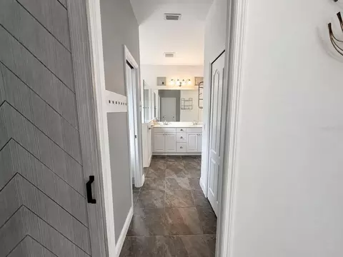 10806 Pine Bluff Gln, Parrish, FL 34219 photo 8