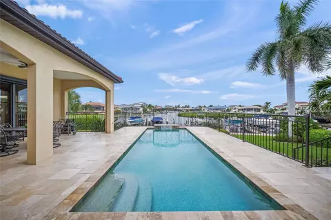 Exterior - 4110 Commodore Blvd, Cortez, FL 34215 photo 6 of 14