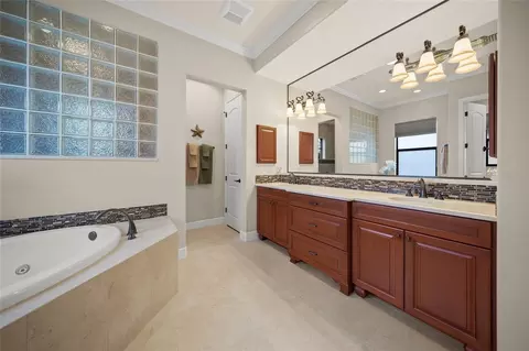 Bath - 4110 Commodore Blvd, Cortez, FL 34215 photo 3 of 6