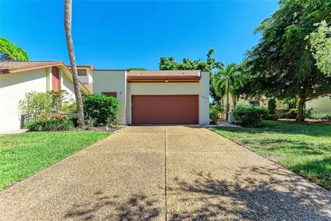 6207 Courtside Dr #23, Bradenton, FL 34210