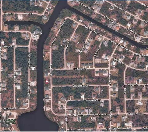10099 Boylston St, Port Charlotte, FL 33981