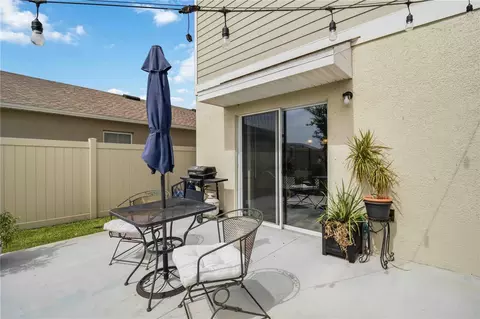 Exterior - 7716 Twinleaf Ter, Parrish, FL 34219 photo 4 of 8