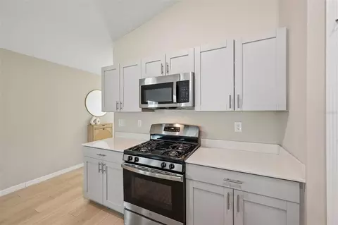 Kitchen - 7728 Twinleaf Ter, Parrish, FL 34219 photo 4 of 5