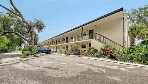 2260 Stickney Point Rd #324, Sarasota, FL 34231