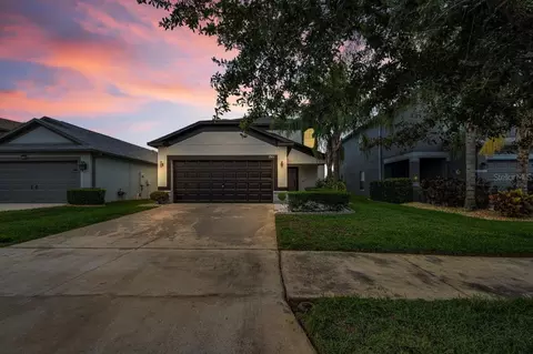 1921 Hawks View Dr, Ruskin, FL 33570