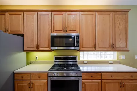 Kitchen - 12344 Lavender Loop, Bradenton, FL 34212 photo 3 of 5