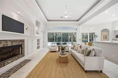 Living - 903 Tranquility Cir, Osprey, FL 34229 photo 2 of 3