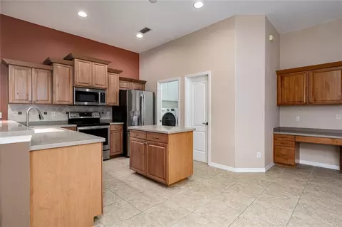 Kitchen - 5375 90th Avenue Cir E, Parrish, FL 34219 photo 2 of 3