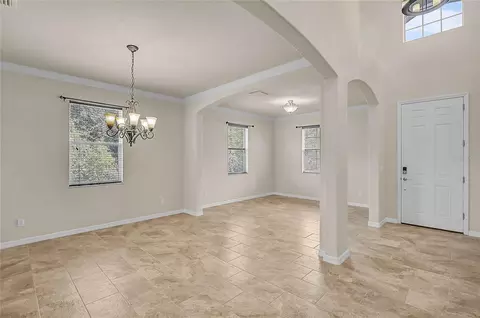 Living - 11691 Breadfruit Ln, Venice, FL 34292 photo 2 of 11
