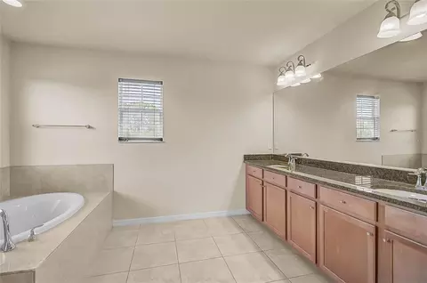 Bath - 11691 Breadfruit Ln, Venice, FL 34292 photo 4 of 5