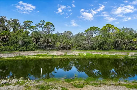 View/Area - 11691 Breadfruit Ln, Venice, FL 34292 photo 3 of 21