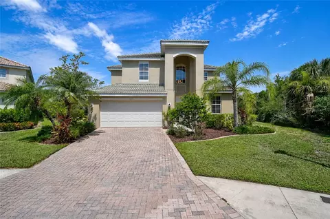 Exterior - 11691 Breadfruit Ln, Venice, FL 34292 photo 9 of 19