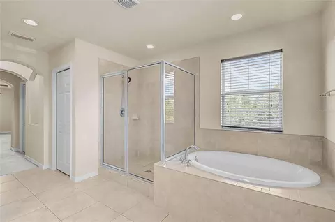Bath - 11691 Breadfruit Ln, Venice, FL 34292 photo 5 of 5