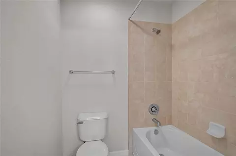 Bath - 11691 Breadfruit Ln, Venice, FL 34292 photo 3 of 5