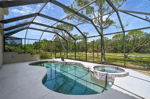 Exterior - 11691 Breadfruit Ln, Venice, FL 34292 photo 2 of 19