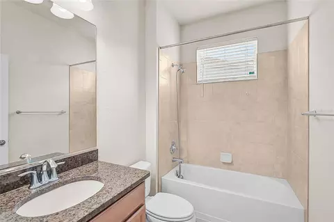 Bath - 11691 Breadfruit Ln, Venice, FL 34292 photo 1 of 5
