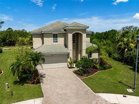 Exterior - 11691 Breadfruit Ln, Venice, FL 34292 photo 10 of 19