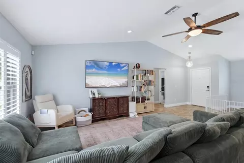 Living - 306 111th St E, Bradenton, FL 34212 photo 2 of 3