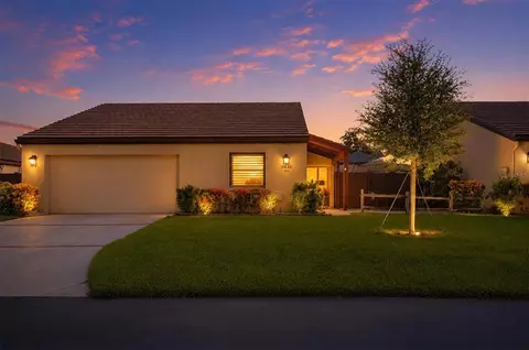 3615 Glen Oaks Manor Dr, Sarasota, FL 34232