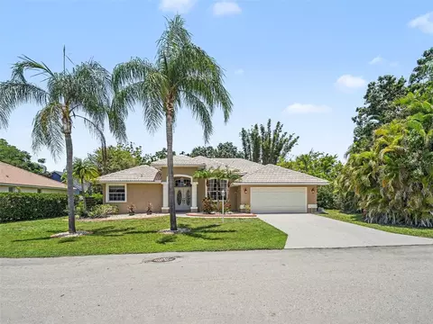 4049 Giannini Ln, Sarasota, FL 34233