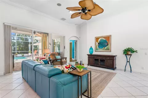 Living - 8762 52nd Ave E, Bradenton, FL 34211 photo 3 of 5