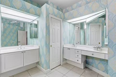Bath - 8762 52nd Ave E, Bradenton, FL 34211 photo 1 of 4