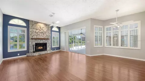 Living - 602 137th St E, Bradenton, FL 34212 photo 11 of 14