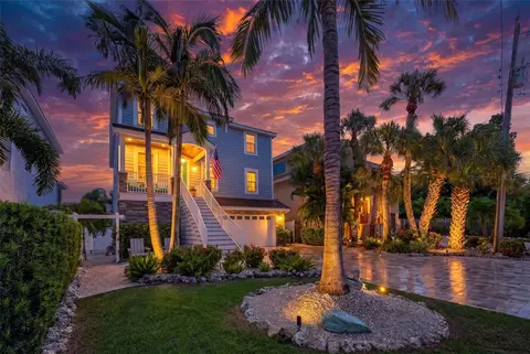 70 Island Cir, Sarasota, FL 34242
