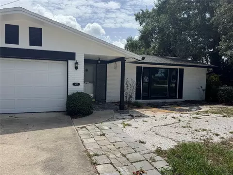 907 S Florida Ave, Tarpon Springs, FL 34689