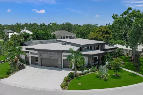 1555 Eastbrook Dr, Sarasota, FL 34231