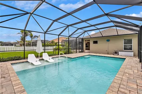 Exterior - 1436 Hickory View Cir, Parrish, FL 34219 photo 8 of 19