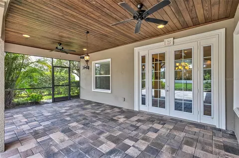Exterior - 1436 Hickory View Cir, Parrish, FL 34219 photo 4 of 19