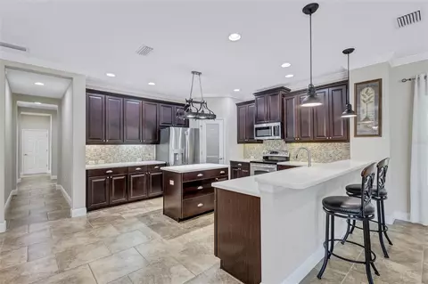 Kitchen - 1436 Hickory View Cir, Parrish, FL 34219 photo 3 of 4