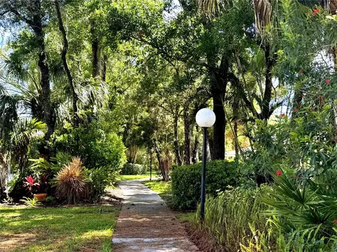 Exterior - 5530 37th St E, Bradenton, FL 34203 photo 12 of 13