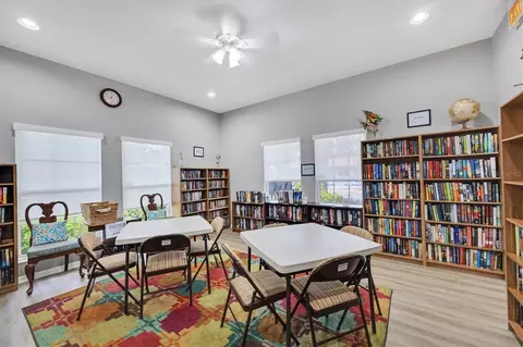 View/Area - 5530 37th St E, Bradenton, FL 34203 photo 1 of 3