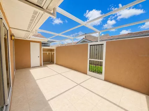 Exterior - 5530 37th St E, Bradenton, FL 34203 photo 4 of 13