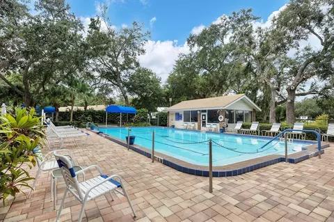 Exterior - 5530 37th St E, Bradenton, FL 34203 photo 9 of 13