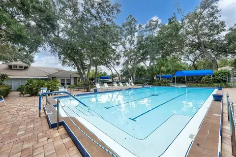 Exterior - 5530 37th St E, Bradenton, FL 34203 photo 10 of 13