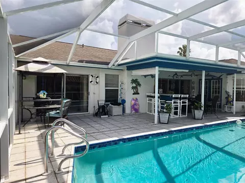 Exterior - 4236 Pro Am Ave E, Bradenton, FL 34203 photo 12 of 22