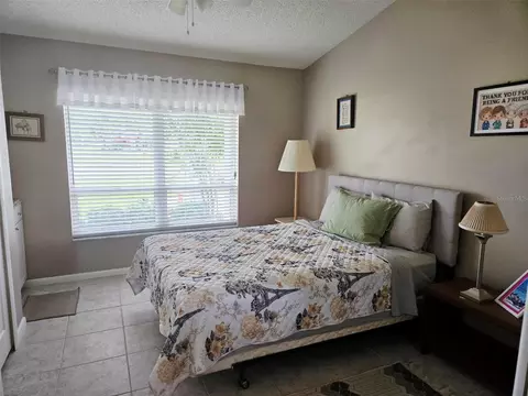 Bedroom - 4236 Pro Am Ave E, Bradenton, FL 34203 photo 8 of 10