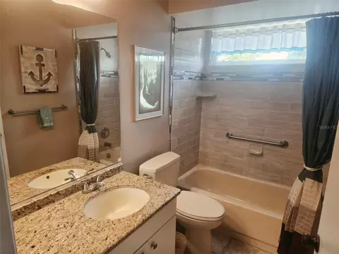 Bath - 4236 Pro Am Ave E, Bradenton, FL 34203 photo 6 of 6