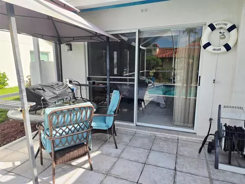 Exterior - 4236 Pro Am Ave E, Bradenton, FL 34203 photo 9 of 22