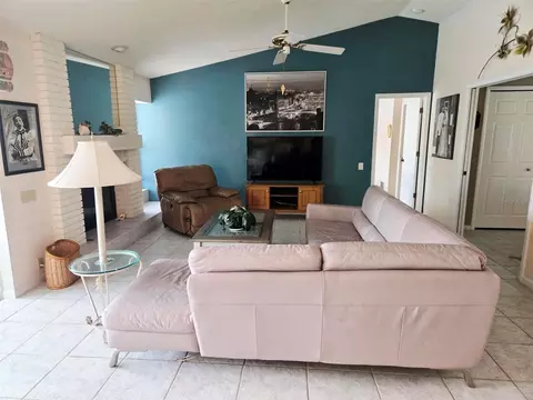 Living - 4236 Pro Am Ave E, Bradenton, FL 34203 photo 2 of 7