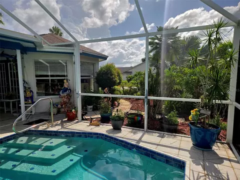 Exterior - 4236 Pro Am Ave E, Bradenton, FL 34203 photo 15 of 22