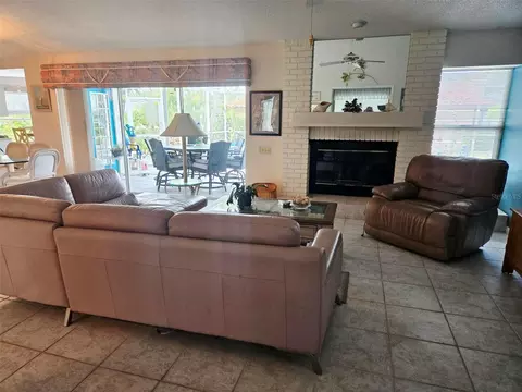 Living - 4236 Pro Am Ave E, Bradenton, FL 34203 photo 5 of 7