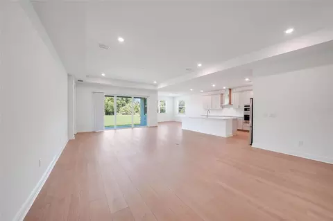 Living - 3673 142nd Ter E, Parrish, FL 34219 photo 2 of 5